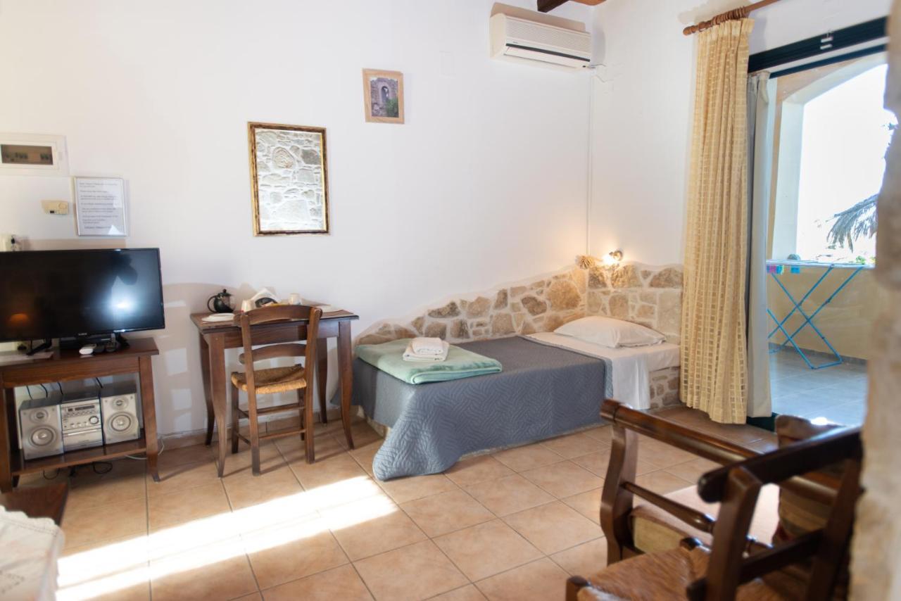 Sivas Apartments-Studios,Sigelakis With Very Nice View מראה חיצוני תמונה