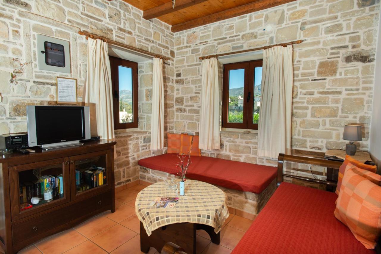 Sivas Apartments-Studios,Sigelakis With Very Nice View מראה חיצוני תמונה