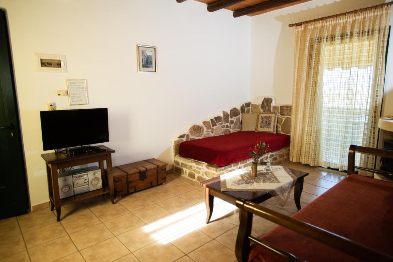 Sivas Apartments-Studios,Sigelakis With Very Nice View מראה חיצוני תמונה