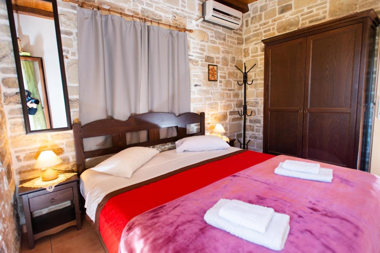 Sivas Apartments-Studios,Sigelakis With Very Nice View מראה חיצוני תמונה